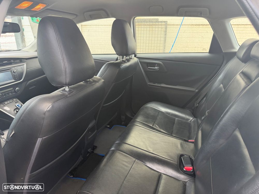Toyota Auris Touring Sports 1.8 HSD Exclusive +TSS+Navi - 8
