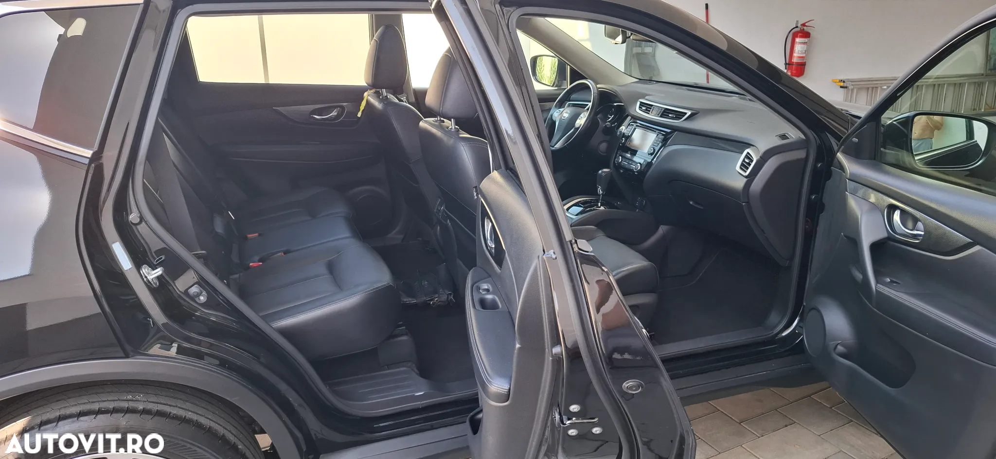 Nissan X-Trail 2.0 dCi ALL-MODE 4x4i Xtronic Tekna - 35