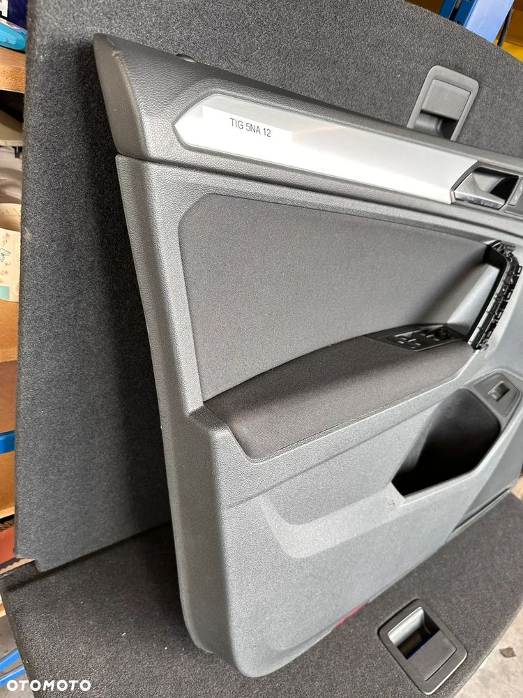 Tapicerka boczek drzwi lewy przód VW Tiguan II 5NA 5NB867011 - 3