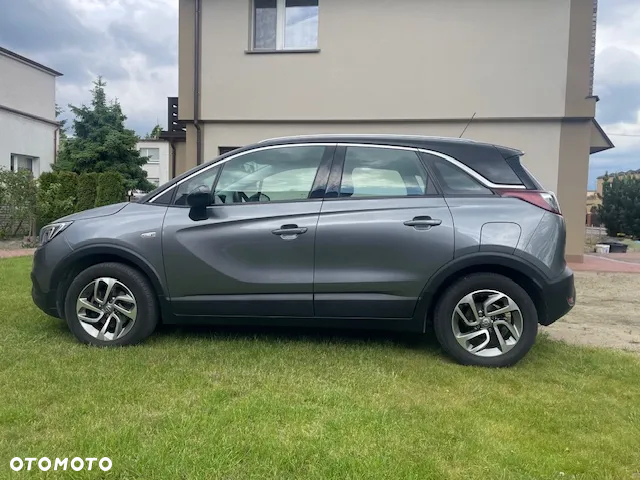 Opel Crossland X 1.2 T Design Line S&S - 16