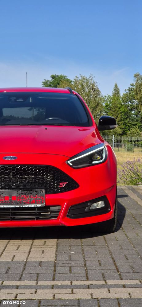 Ford Focus 2.0 EcoBoost ST-2 - 19