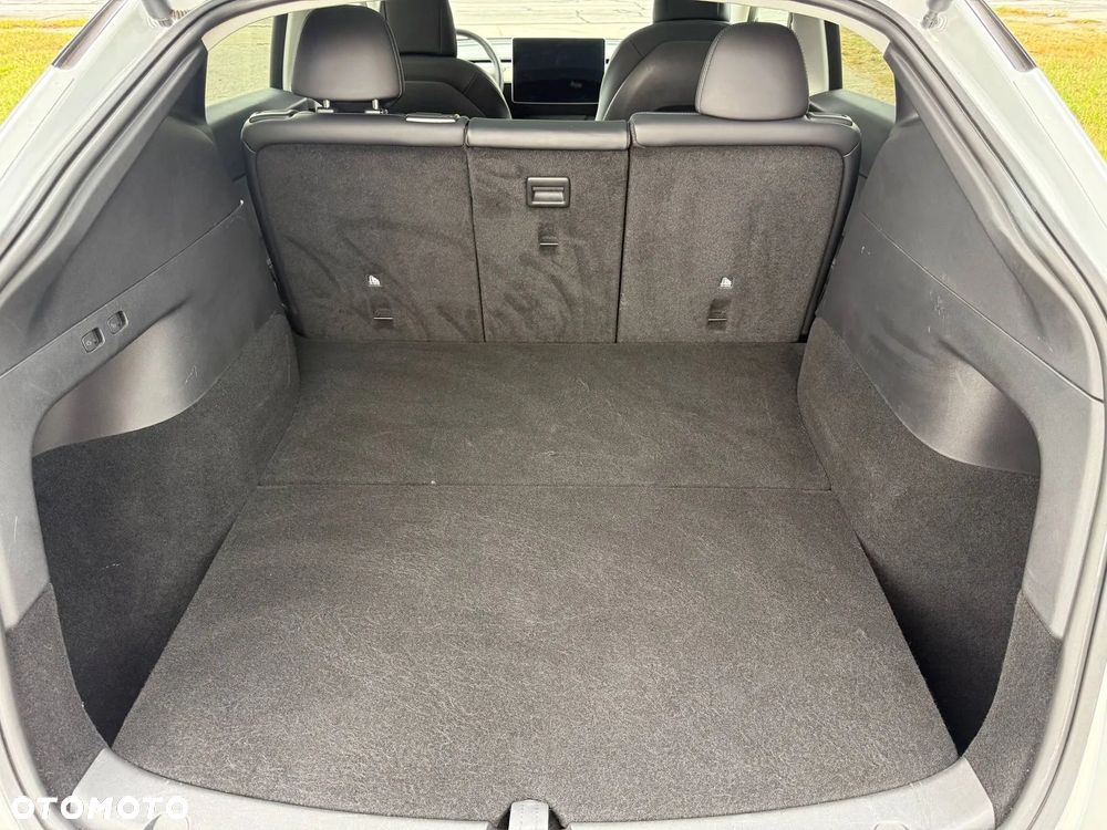 Tesla Y Model Long Range Dual Motor AWD - 9