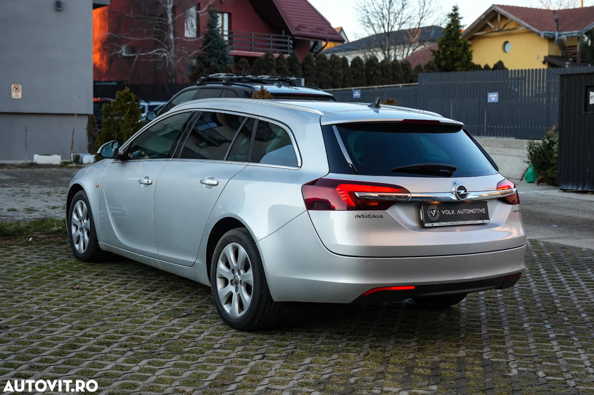Opel Insignia - 4