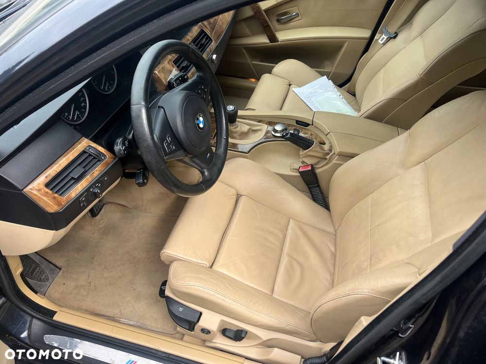 BMW Seria 5 525i - 7