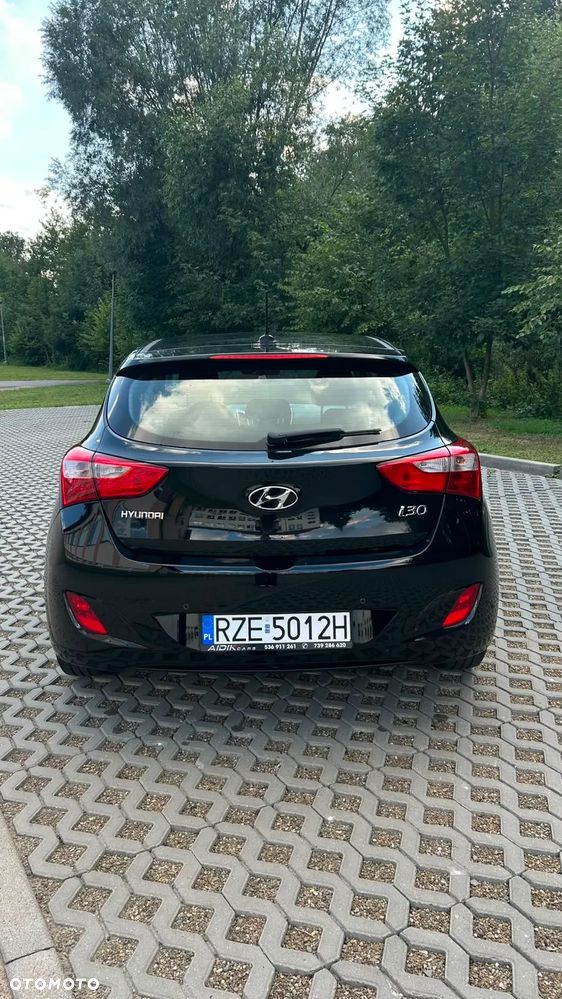 Hyundai i30 blue 1.4 Trend - 5