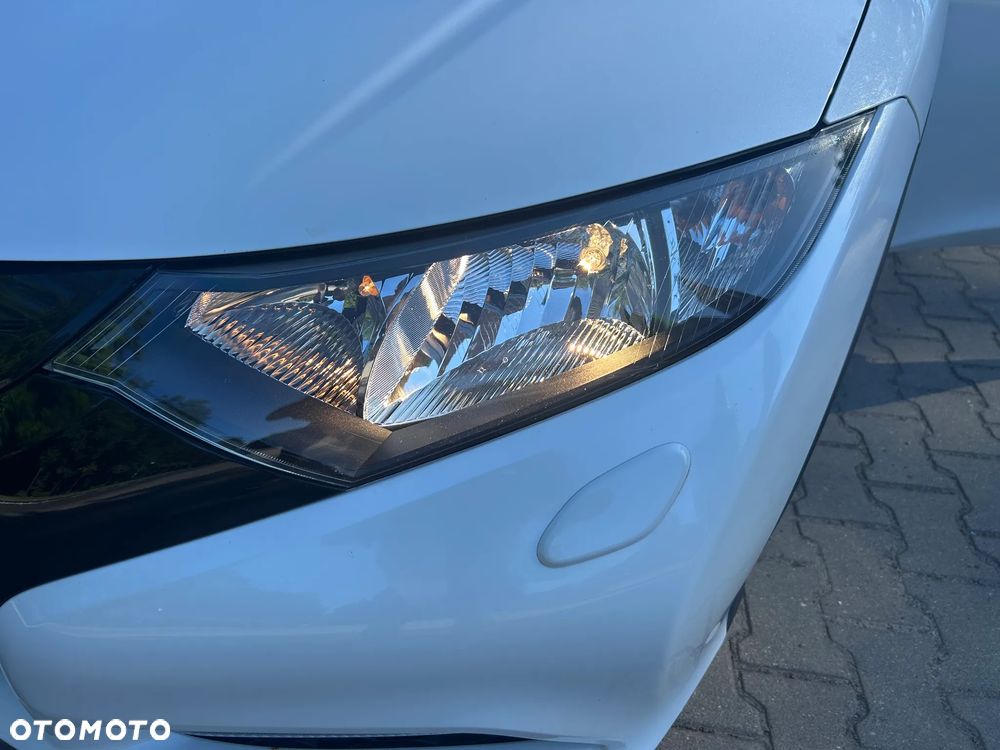 Honda Civic 1.6 i-DTEC Comfort Black Edition - 20