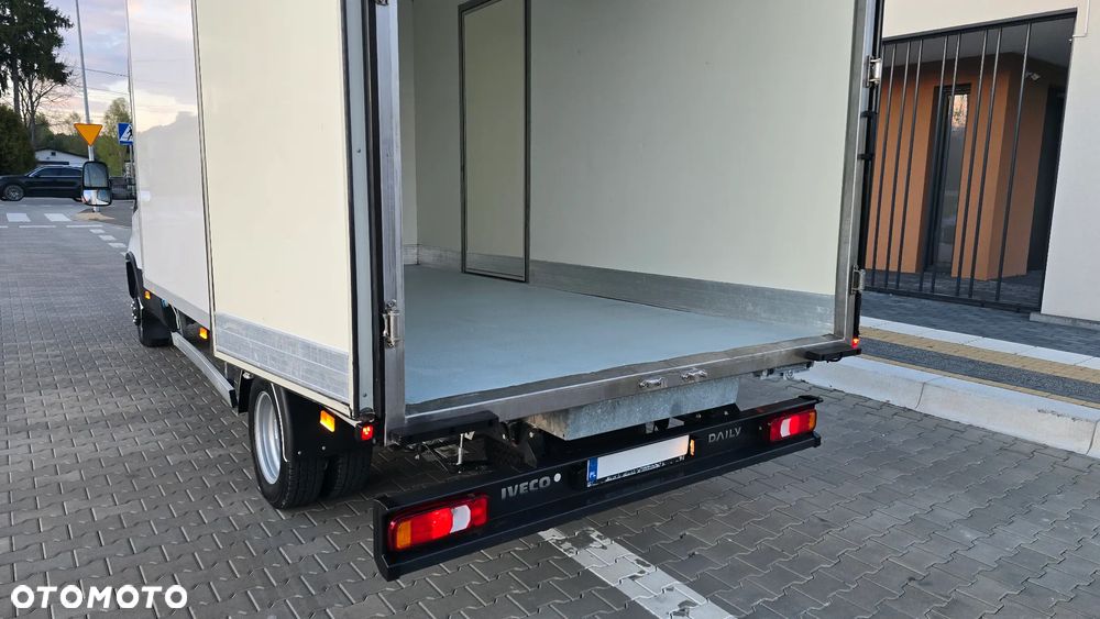 Iveco ❗️❗️DAILY 3.0 180Km 50C18 JAK NOWY ❗️❗️NOWY MODEL / CHŁODNIA MROŹNIA -32 +32 / ZASILANIE 230V / PIERWSZY WŁASCICIEL  / TEMPOMAT AKTYWNY / BLIŹNIAKI / ZASILANIE 230V / GRUBA SCIANKA / ZABUDOWA DPR / AGREGAT CARRIER XARIOS 350 / WERSJA WZMOCNIONA / FULL OPCJA / SERWIS ASO / SALON POLSKA / 35C15 50C15 35C18❗❗ JAK Z SALONU - NOWY -❗❗ - 24