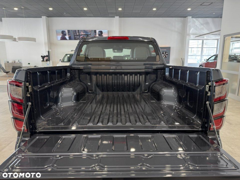 Isuzu D-Max - 8