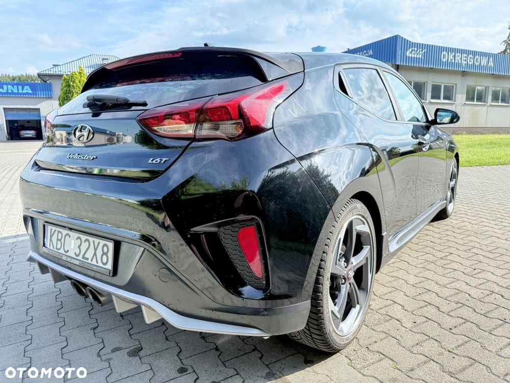 Hyundai Veloster - 9