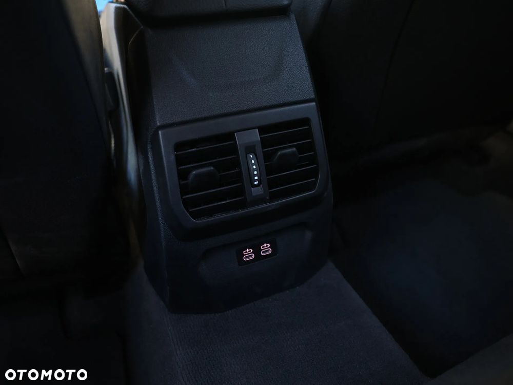 BMW Seria 2 220i M Sport - 15