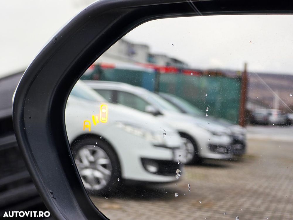 Suzuki Swace 1.8 E-CVT HEV Spirit - 40