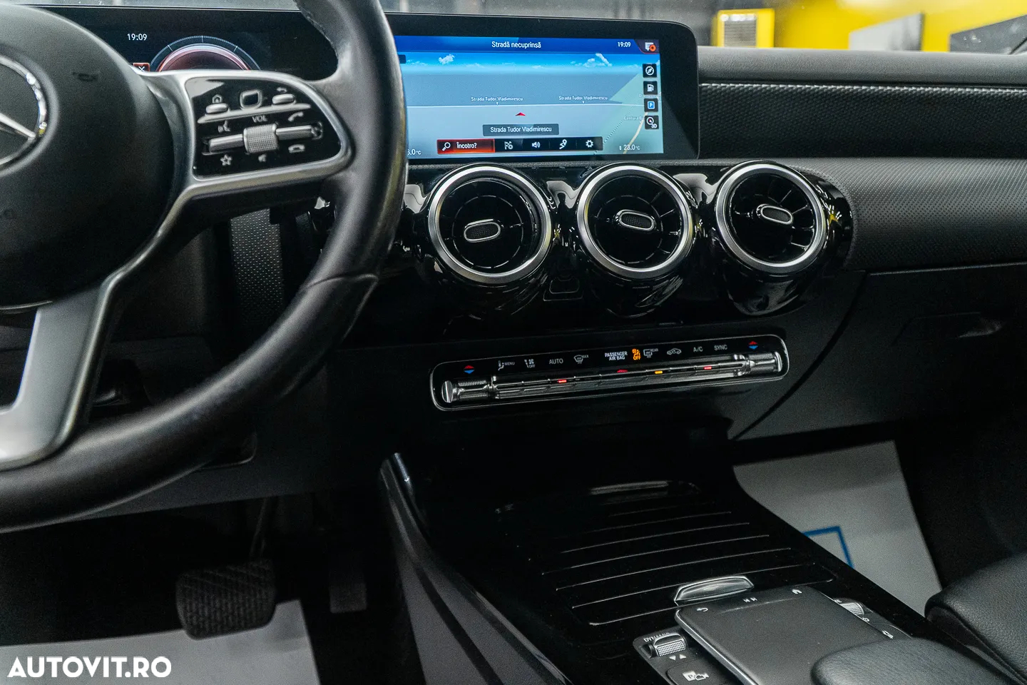 Mercedes-Benz A 180 7G-DCT Advanced Progressive - 27