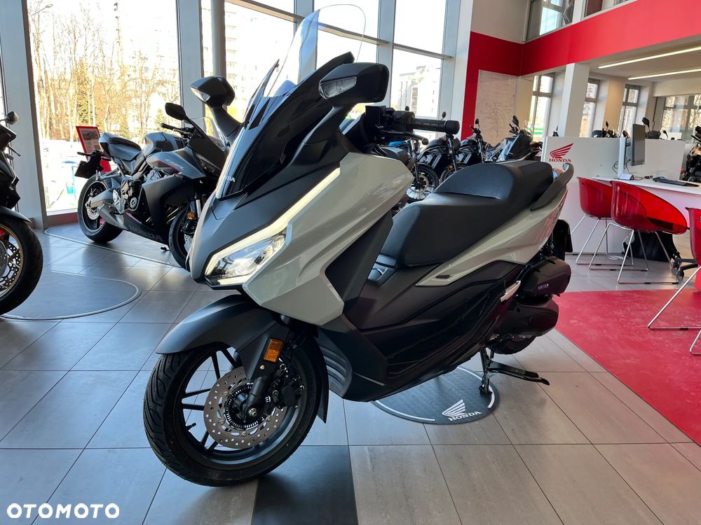 Honda NSS - 6
