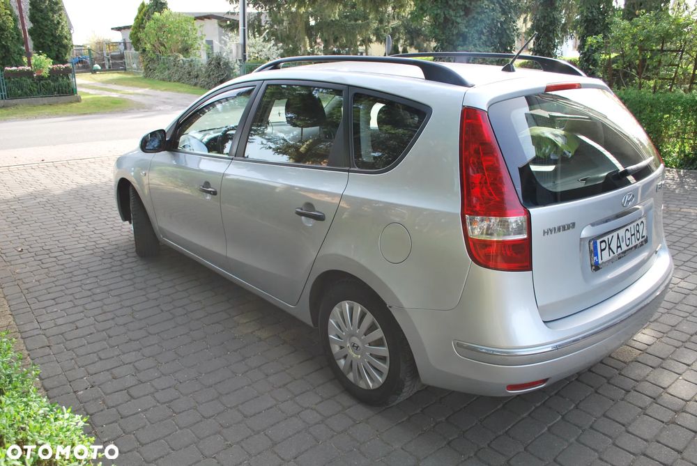 Hyundai i30 1.6 CRDi Comfort - 4