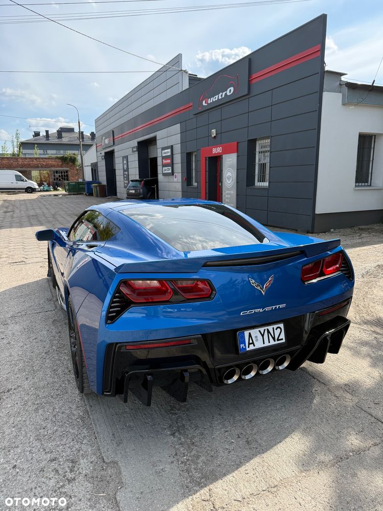Chevrolet Corvette - 10