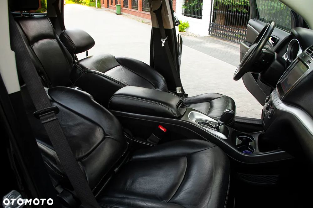 Fiat Freemont 2.0 Multijet 16V DPF Automatik Allrad Black Code - 26