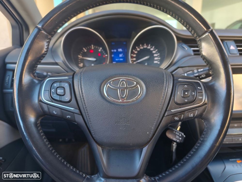 Toyota Avensis Touring Sports 1.6 D-4D Exclusive - 24