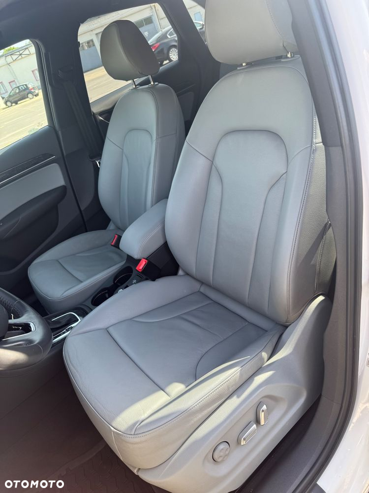 Audi Q3 2.0 TFSI quattro S tronic - 13