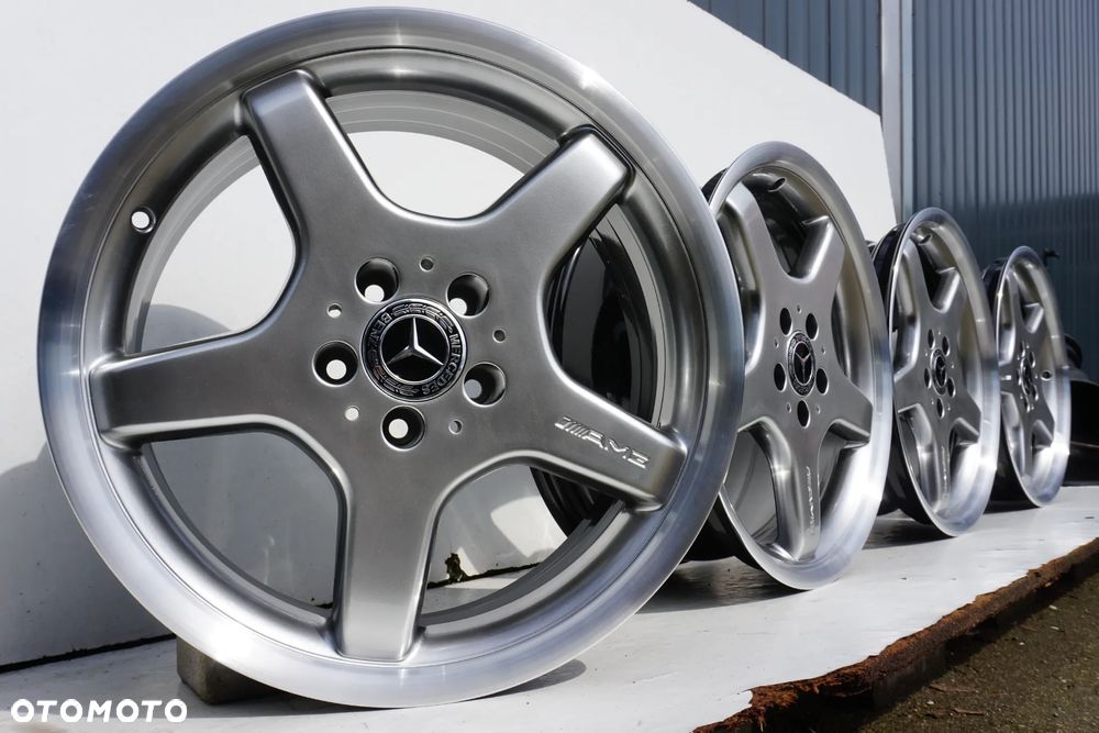 Mercedes W211 EQC 5x112 18 8J et30 9J et39 - 2