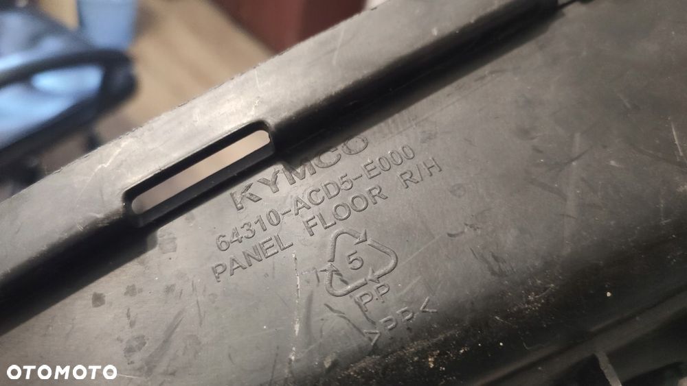 EU PODŁOGA PODEST PRAWY KYMCO DOWNTOWN 125 300 350 - 3