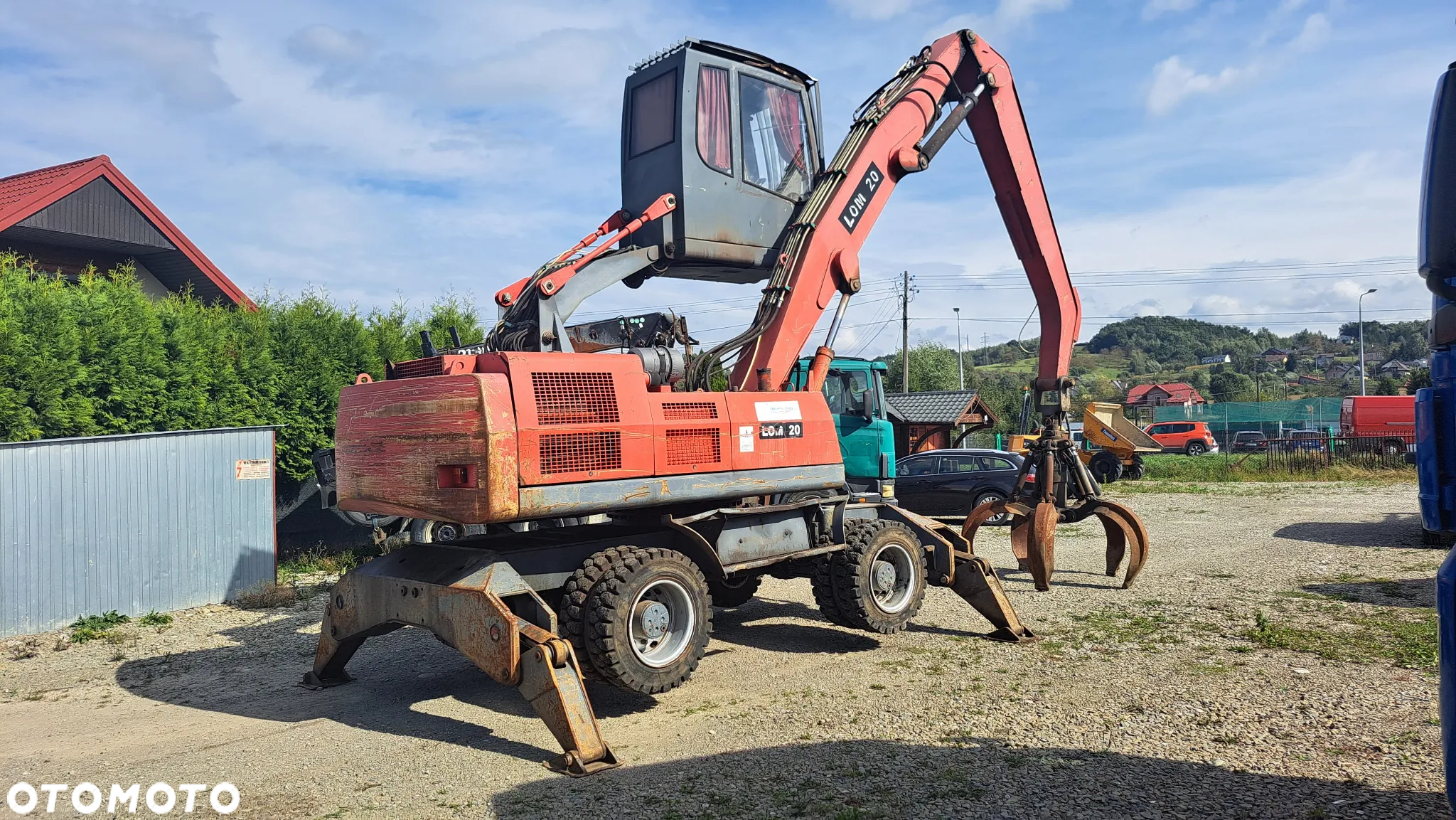 Fuchs 320 LOM - 3