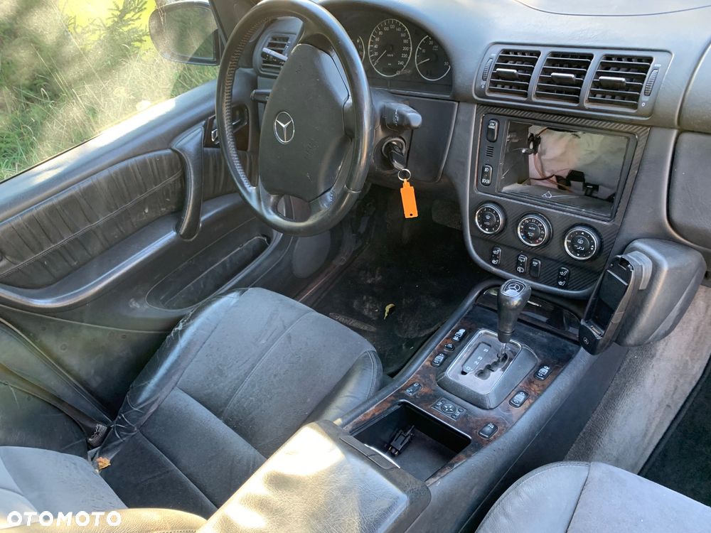 Mercedes-Benz ML - 11
