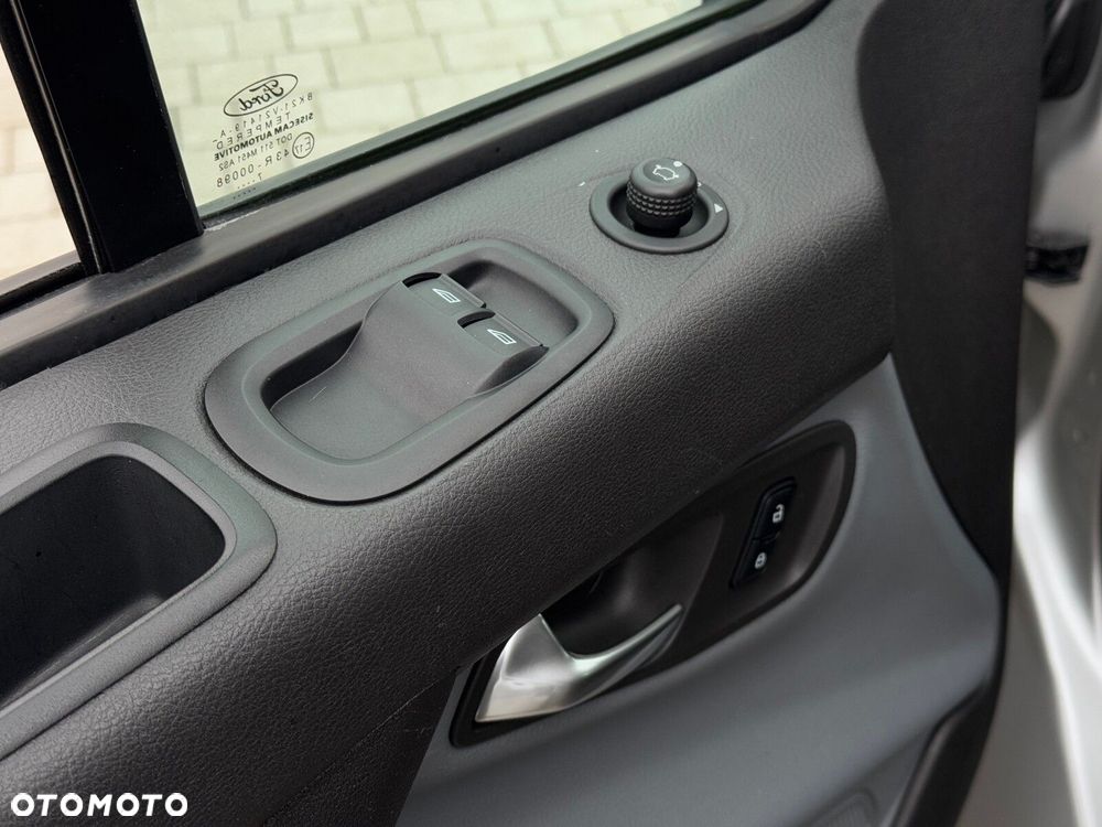 Ford Transit Custom - 22