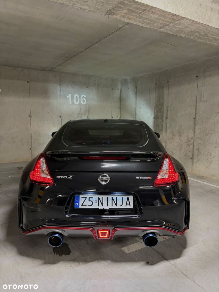Nissan 370 Z - 8