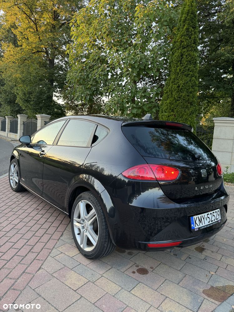 Seat Leon 2011 photo 5