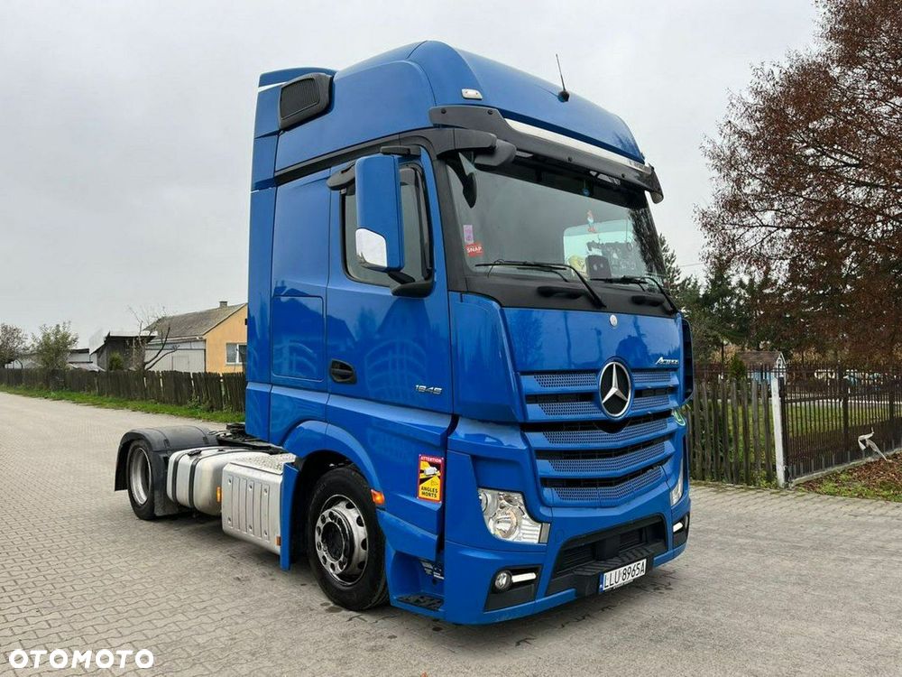 Mercedes-Benz 1845 - 8