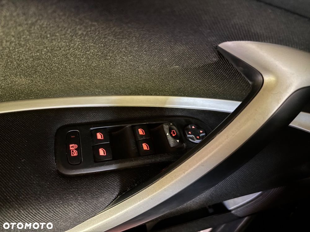Citroën C5 Tourer HDi 115 FAP Tendance - 9