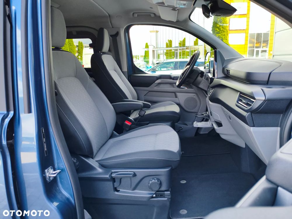 Ford Tourneo Custom 2.0 EcoBlue 320 L2 Titanium - 13