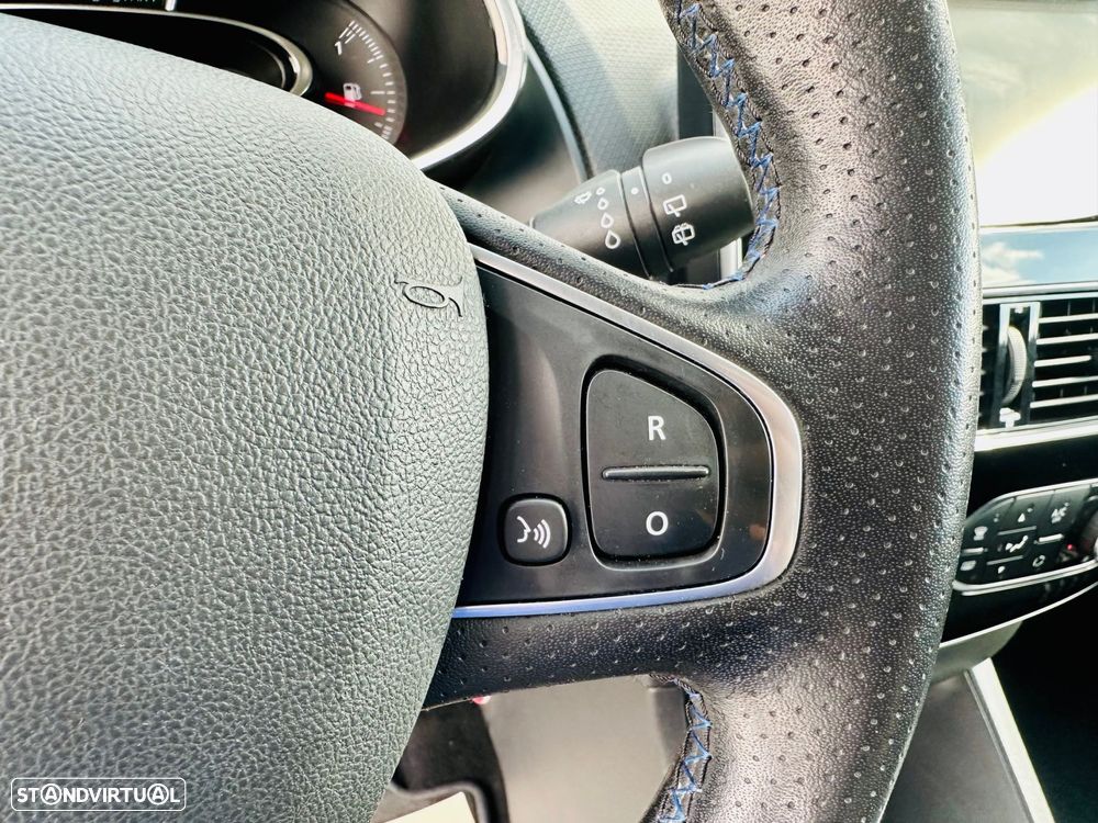 Renault Clio Sport Tourer 1.2 TCe GT Line - 16