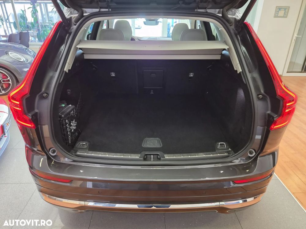 Volvo XC 60 B4 MHEV AT8 AWD Inscription - 12