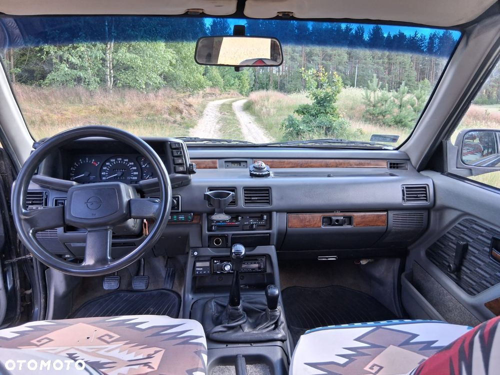 Opel Frontera 2.4 - 9