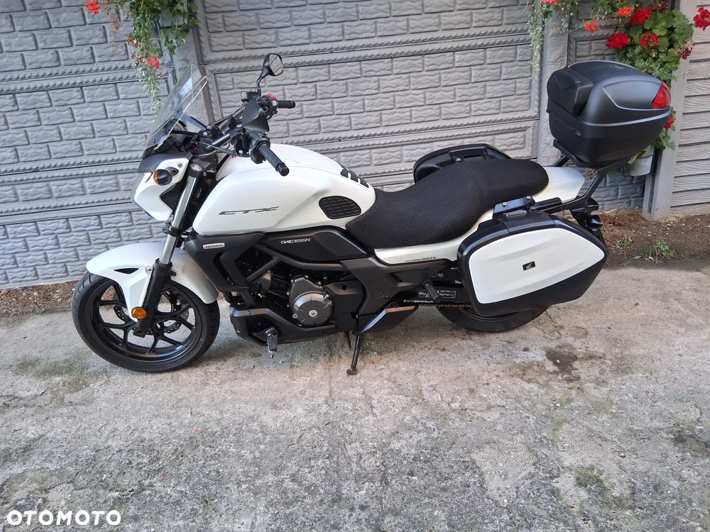 Honda CTX - 11