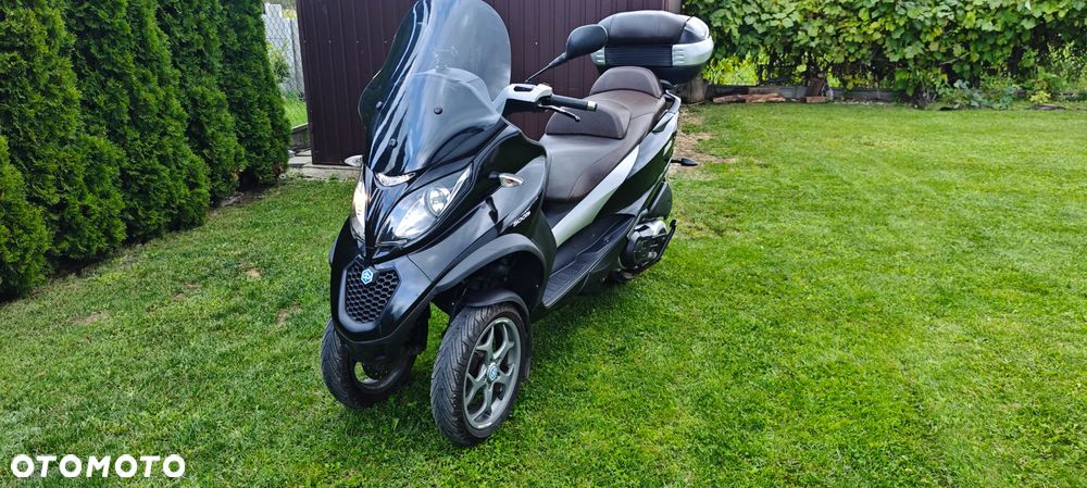 Piaggio MP-3 - 2