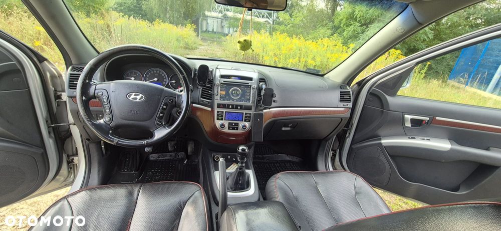 Hyundai Santa Fe - 4