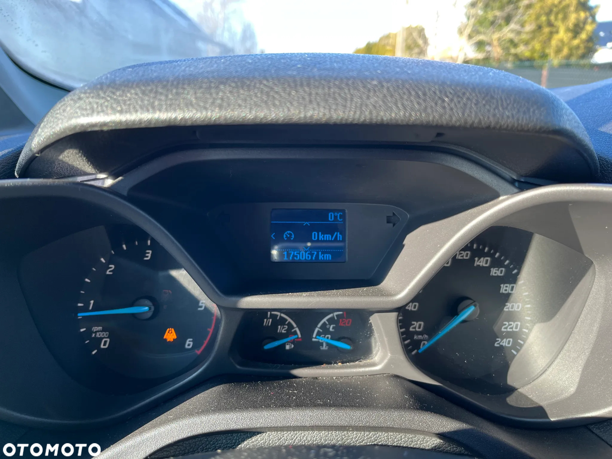 Ford Transit Connect - 18