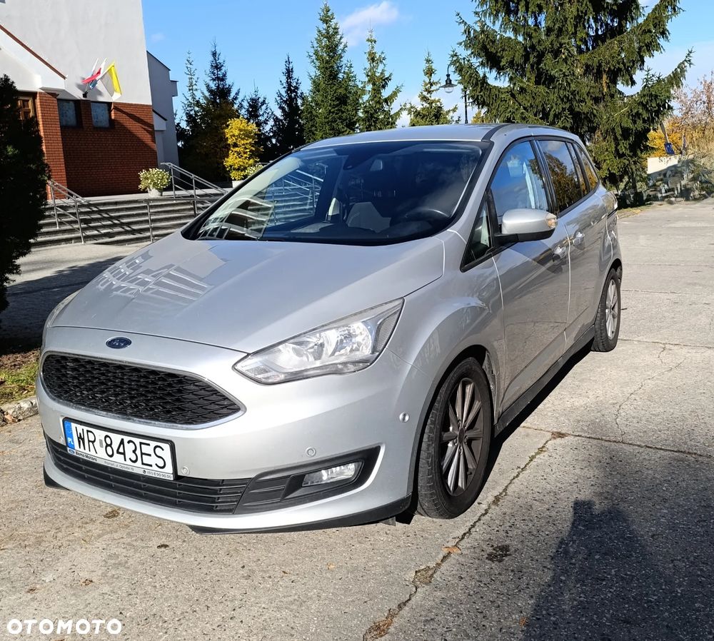 Ford Grand C-MAX - 3