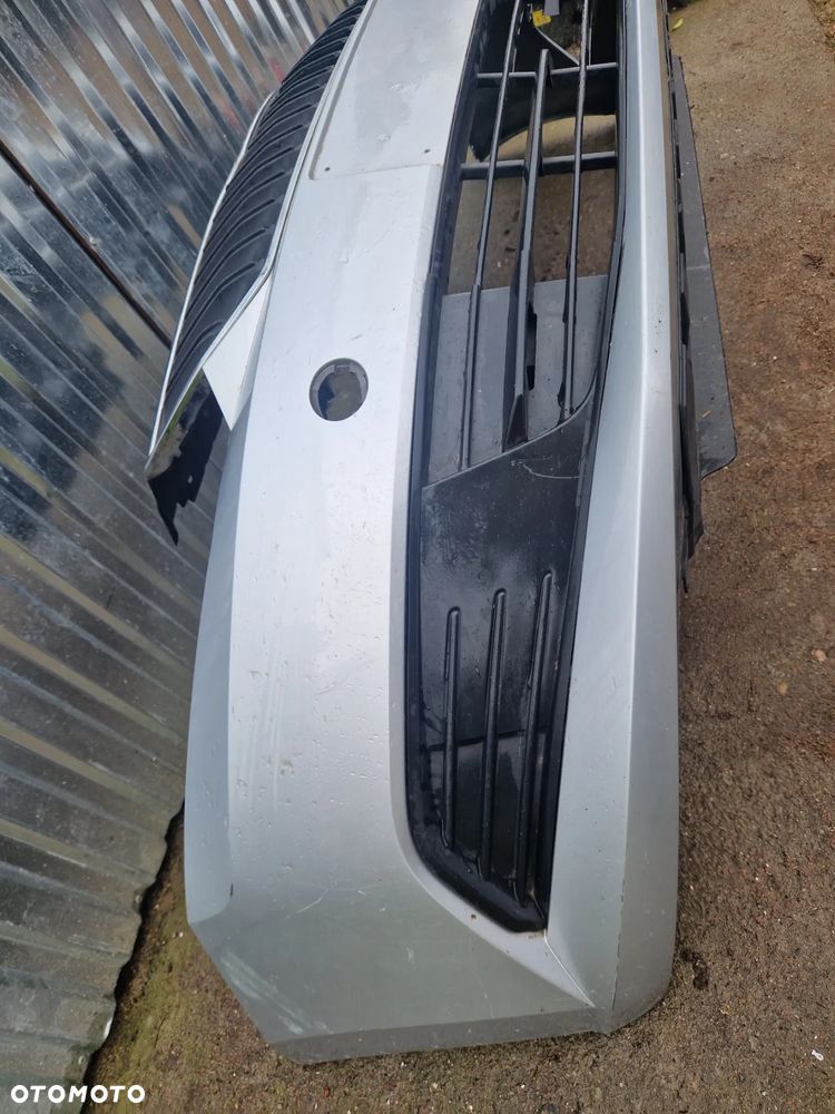 Skoda Fabia 3 6V0 Zderzak przód - 3