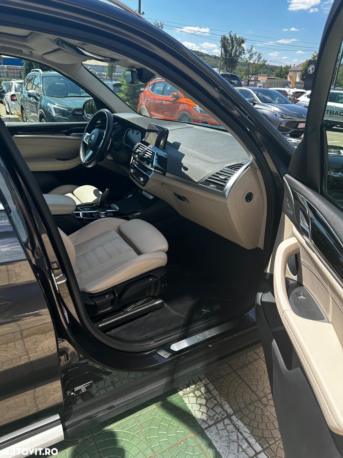 BMW X3 xDrive20d AT Luxury Line - 27