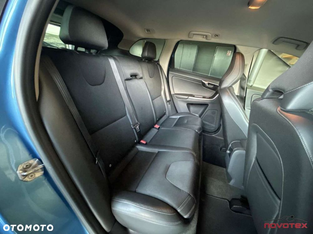 Volvo XC 60 D3 Geartronic Summum - 22