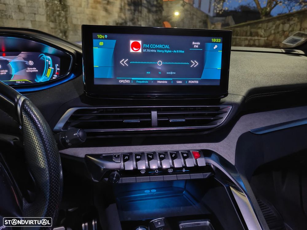 Peugeot 3008 1.6 Hybrid4 GT Line e-EAT8 - 26