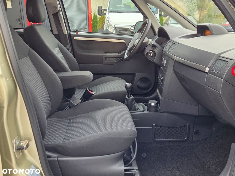Opel Meriva - 14
