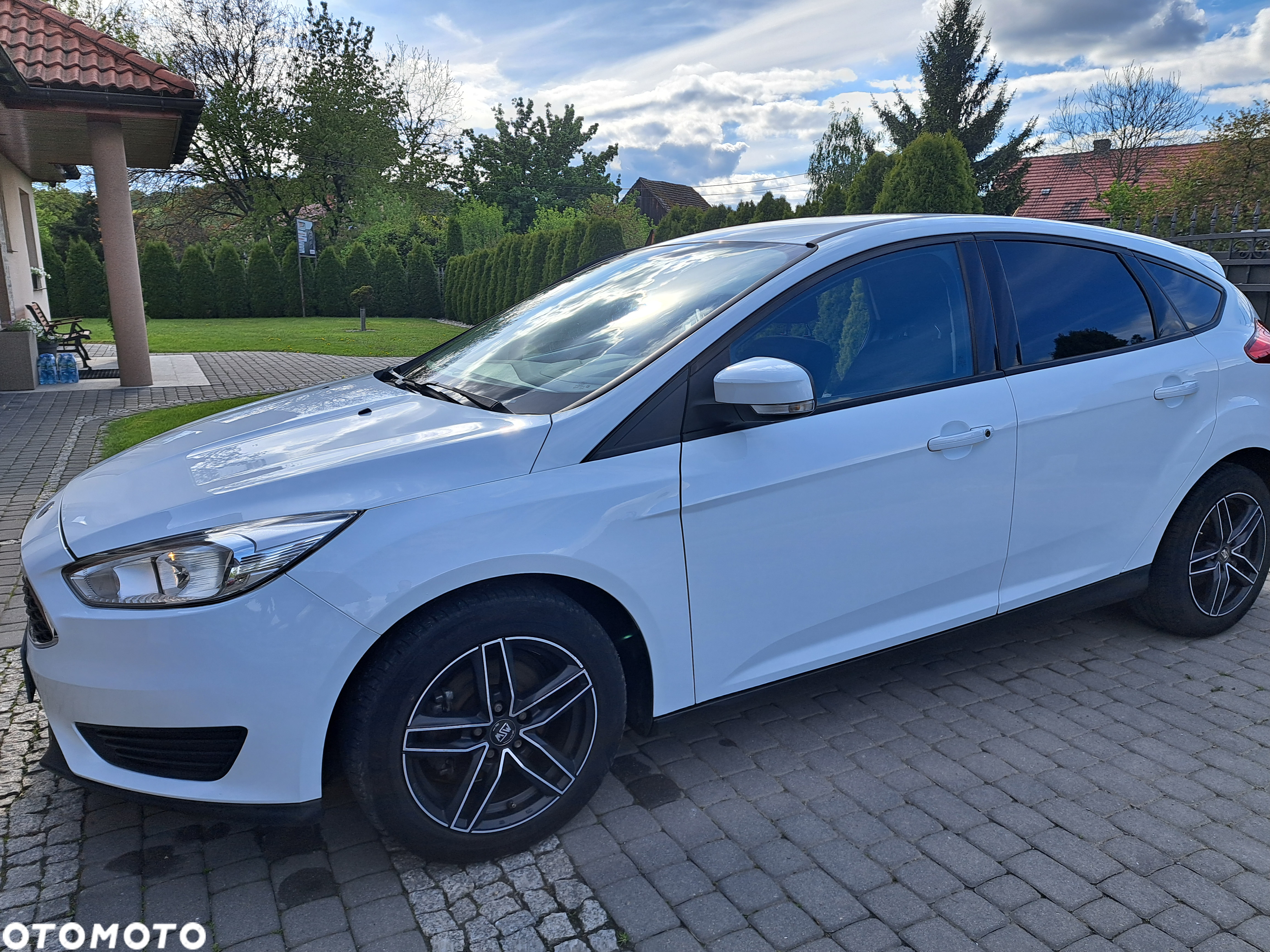 Ford Focus 1.0 EcoBoost Trend - 17