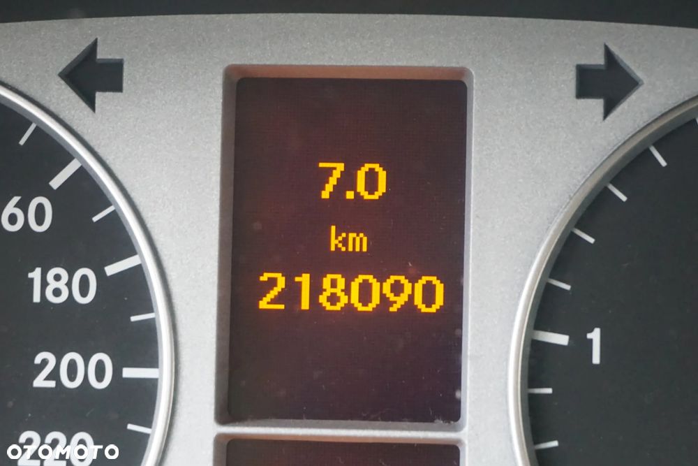 Mercedes-Benz Klasa B 200 CDI DPF Autotronic SPORT EDITION - 22