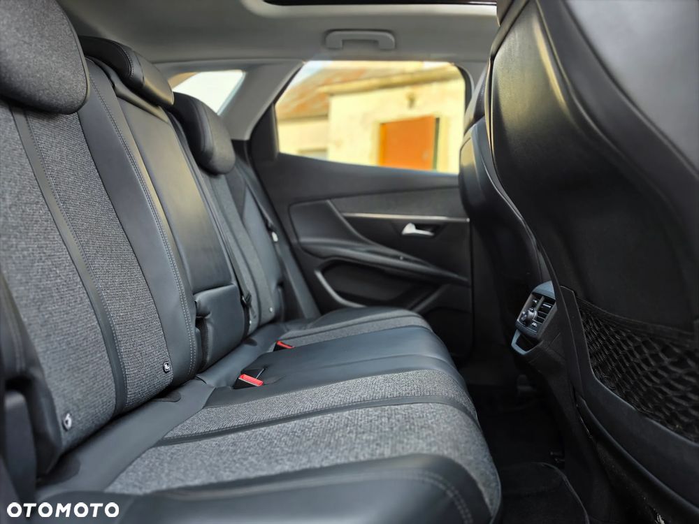 Peugeot 3008 - 21