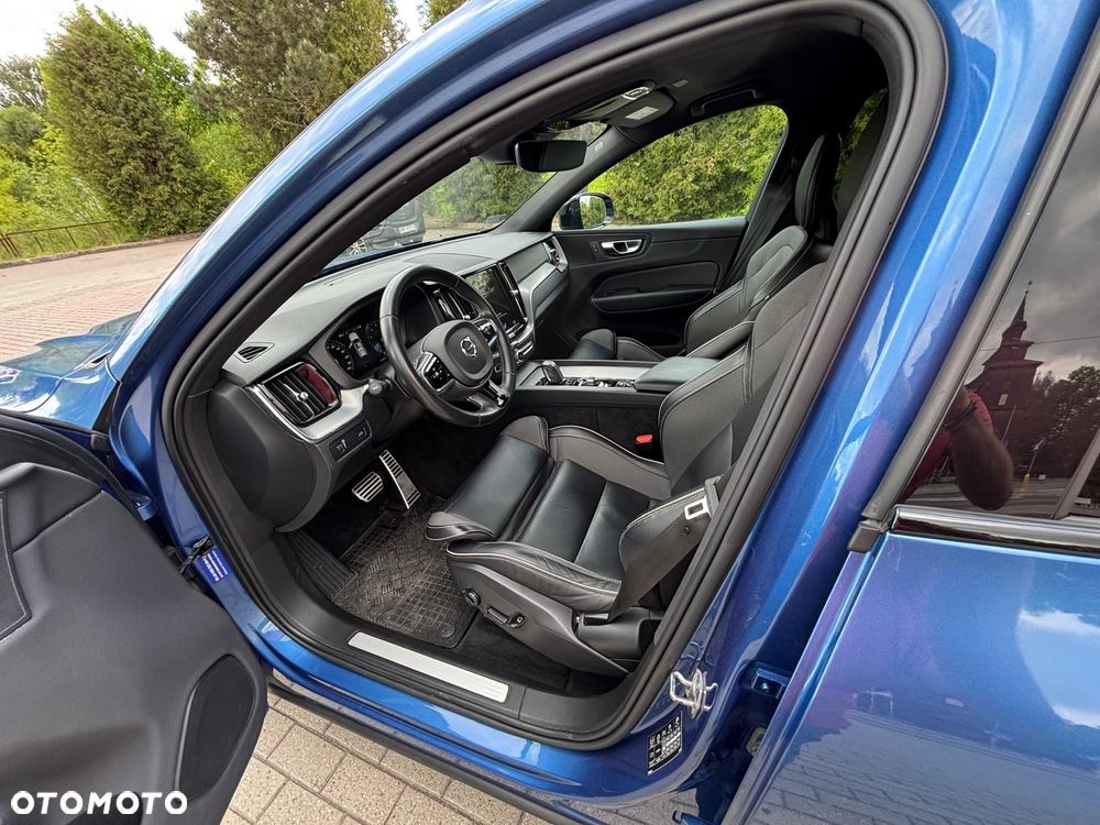 Volvo XC 60 B4 B Momentum Pro - 8
