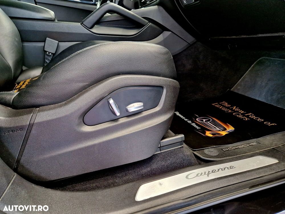 Porsche Cayenne Tiptronic S - 18